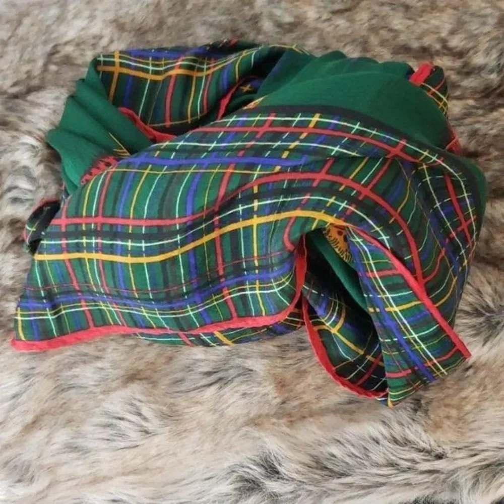 Indian Feathers Hunter Green  Plaid Scarf 31